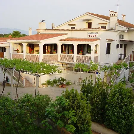 Estee Soline Apartment