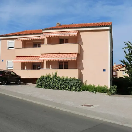 Estee Soline * Soline (Krk)