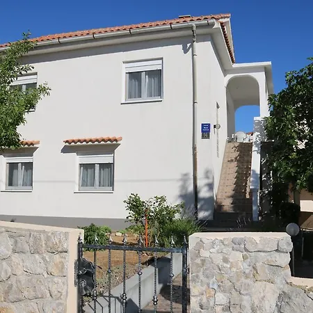 Estee Soline Apartment